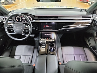 AUDI A8 D5 2023