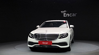 MERCEDES BENZ E-CLASS W213 2020
