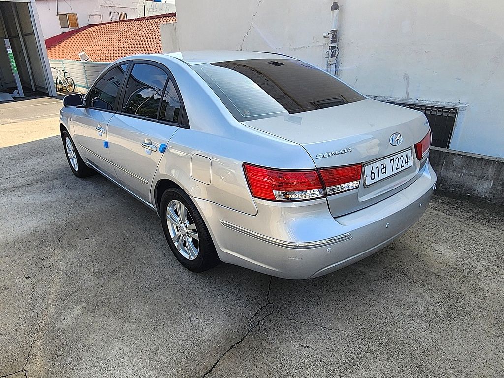 HYUNDAI NF SONATA TRANSFORM 2008