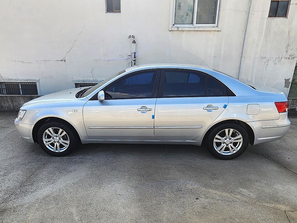 HYUNDAI NF SONATA TRANSFORM 2008