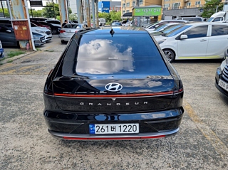 HYUNDAI GRANDEUR GN7 2023