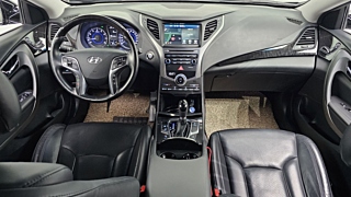 HYUNDAI GRANDEUR HG 2016