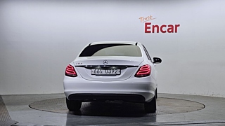 MERCEDES BENZ C-CLASS W205 2016