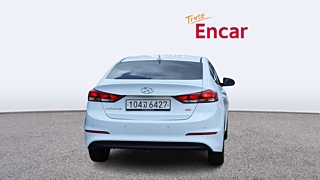 HYUNDAI AVANTE AD 2016