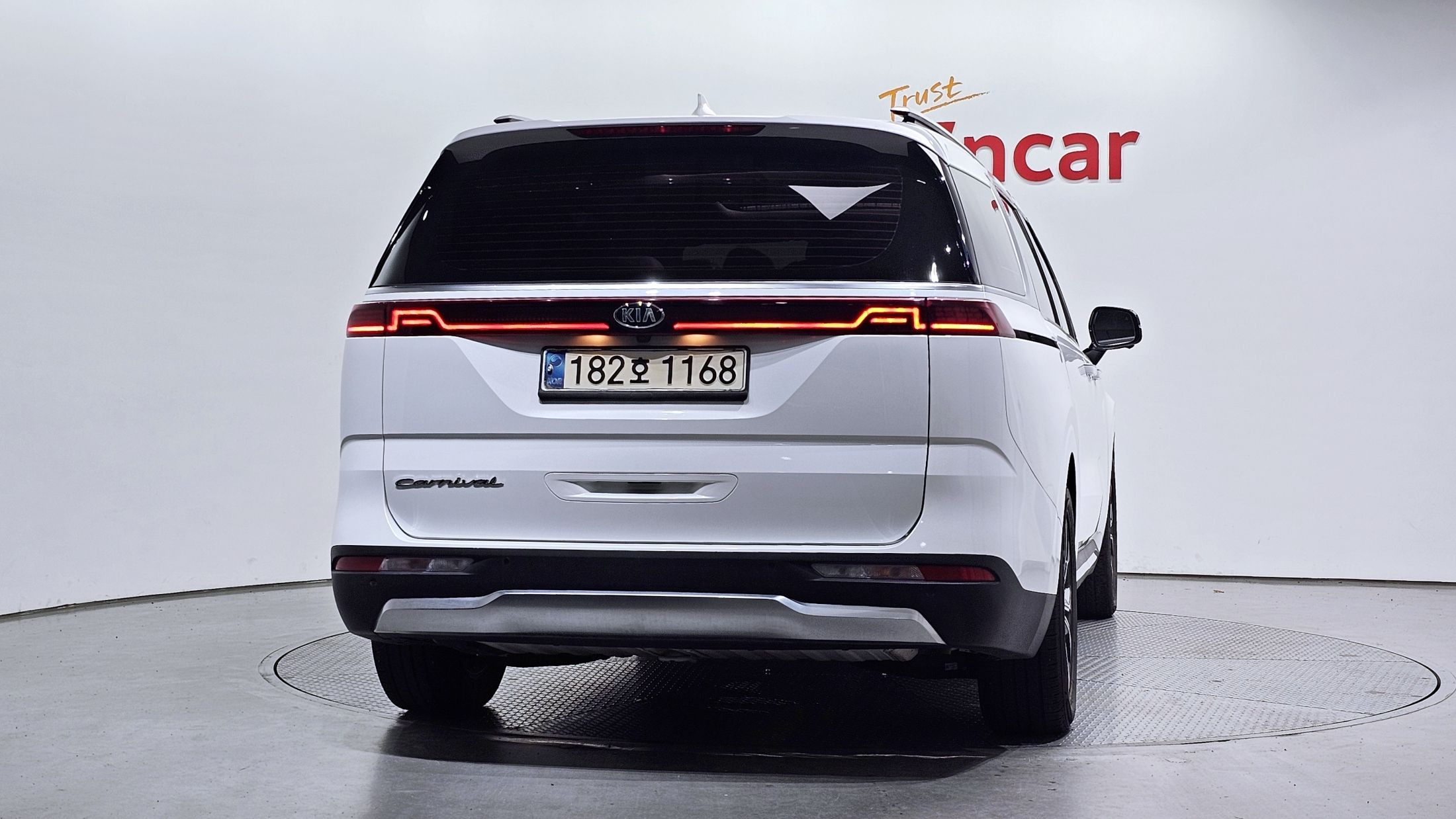 KIA CARNIVAL 2020