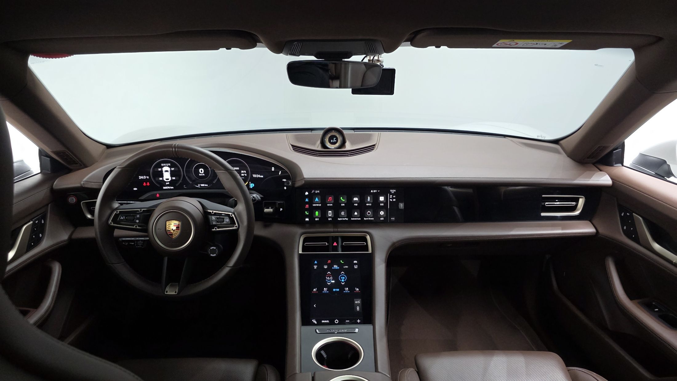 PORSCHE TAYCAN 2022
