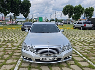 MERCEDES BENZ E-CLASS W212 2010