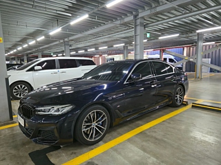 BMW 5-SERIES G30 2022