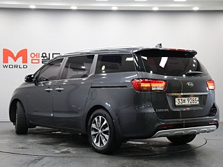 KIA CARNIVAL 2017