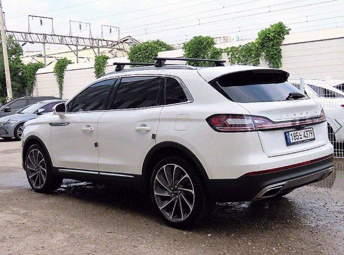 LINCOLN NAUTILUS 2022