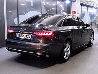 AUDI A4 B9 2020