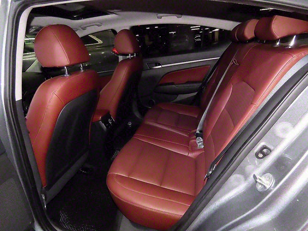 HYUNDAI AVANTE AD 2016