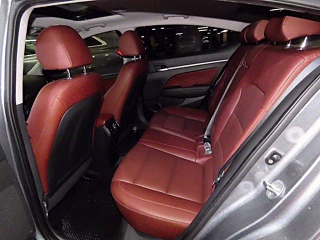 HYUNDAI AVANTE AD 2016