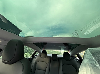 TESLA MODEL 3 2025