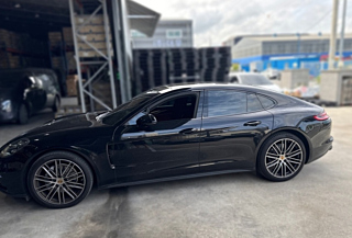 PORSCHE PANAMERA 971 2020