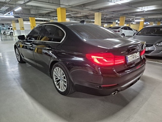BMW 5-SERIES G30 2018