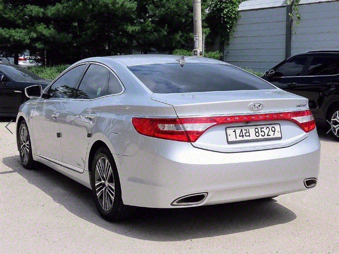 HYUNDAI GRANDEUR HG 2013