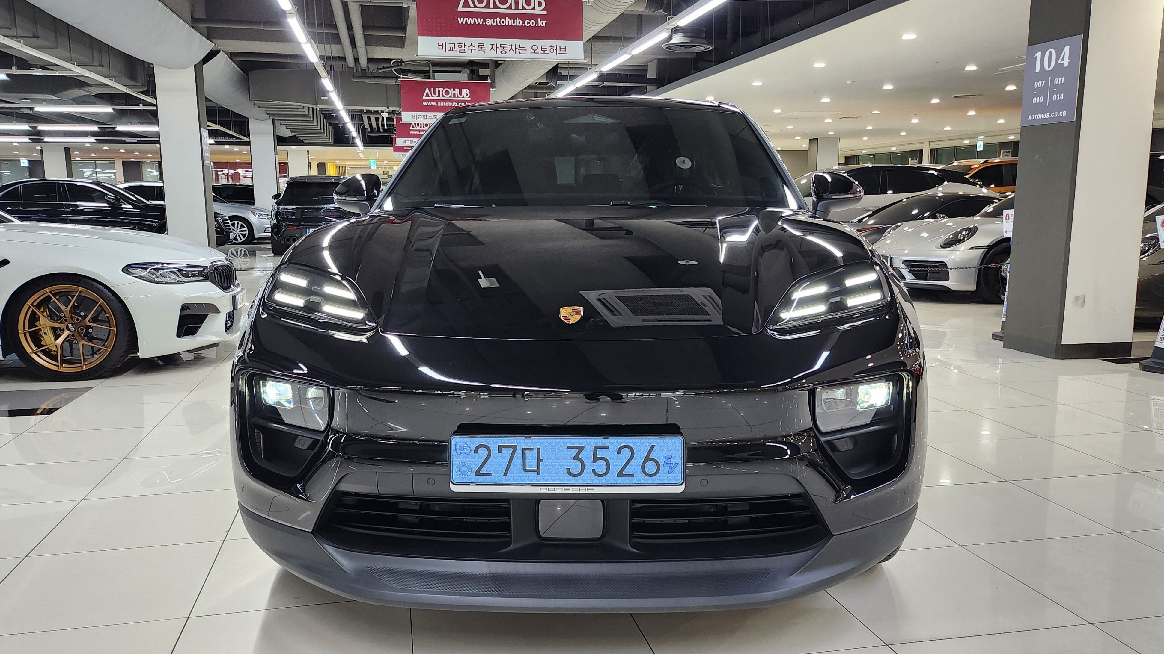 PORSCHE MACAN EV 2025