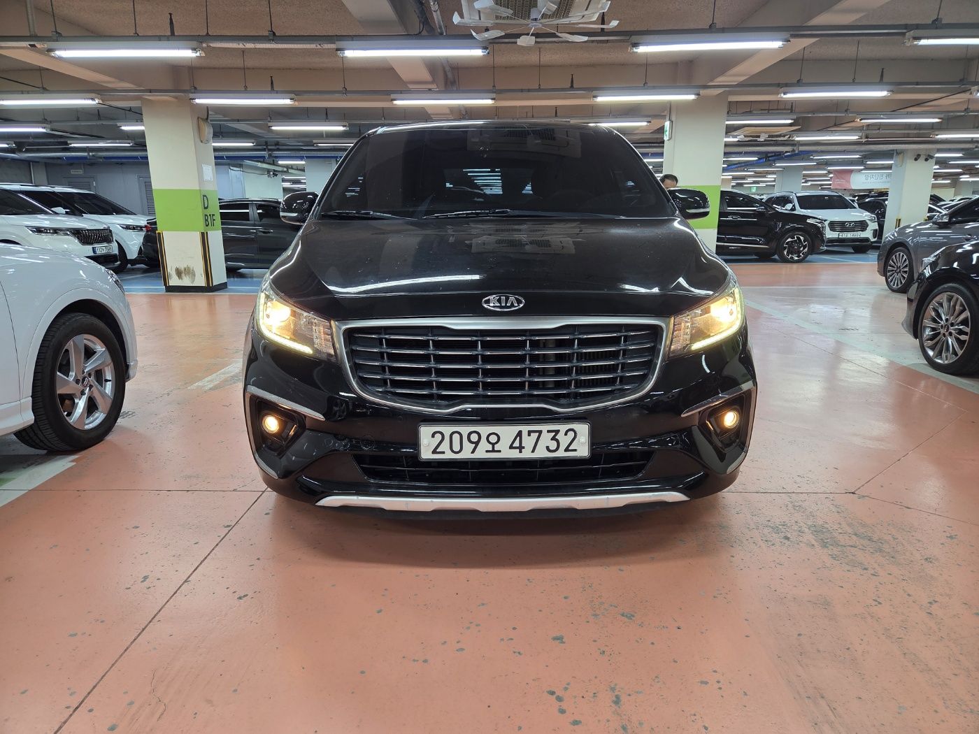 KIA CARNIVAL 2018