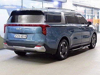 KIA CARNIVAL 2024