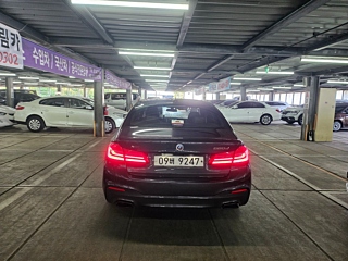 BMW 5-SERIES G30 2017