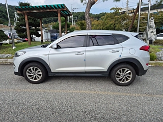 HYUNDAI TUCSON 2016