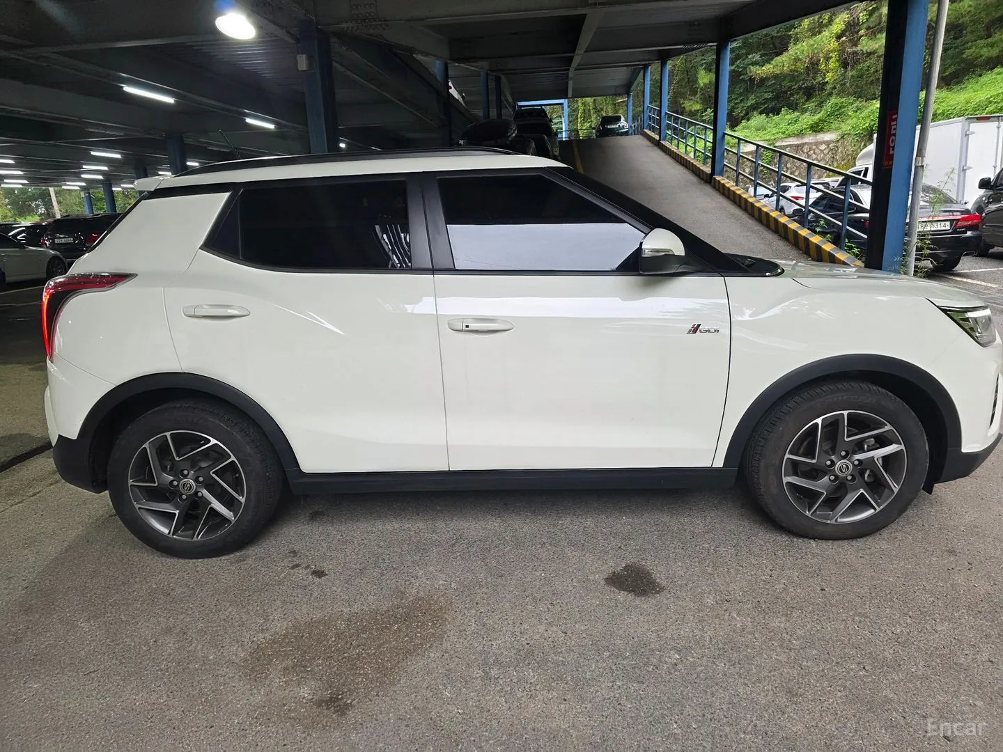 SSANGYONG TIVOLI VERY NEW 2022