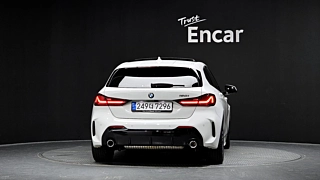 BMW 1-SERIES F40 2024