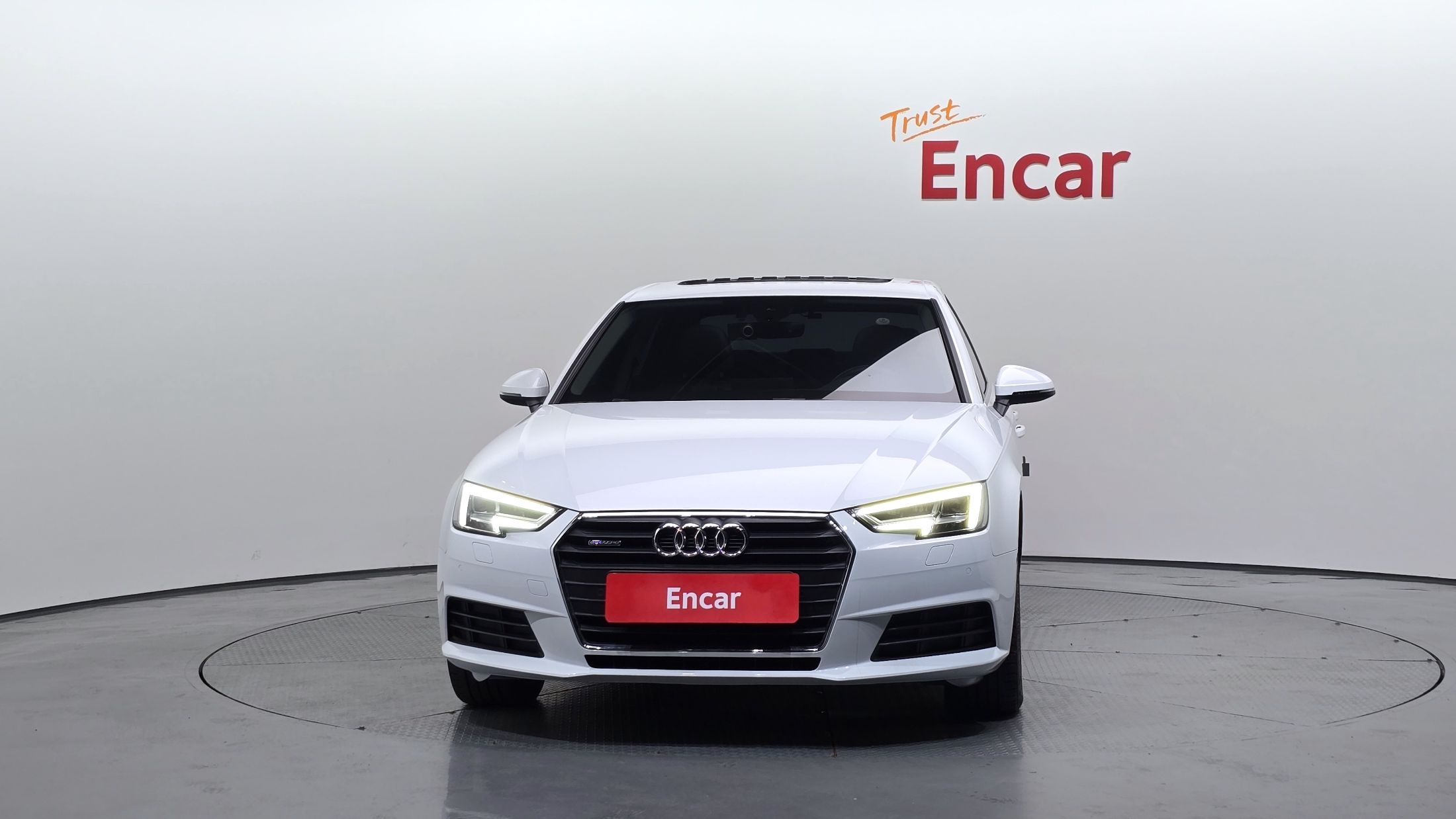 AUDI A4 B9 2018