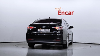 HYUNDAI LF SONATA HYBRID 2016