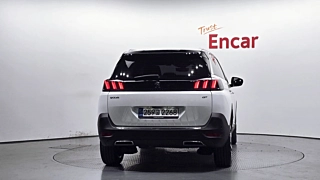 PEUGEOT 5008 2022