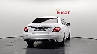 MERCEDES BENZ E-CLASS W213 2020