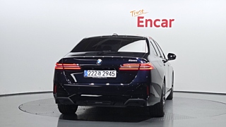 BMW 5-SERIES G60 2025
