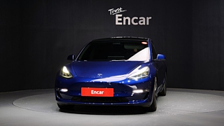 TESLA MODEL 3 2022