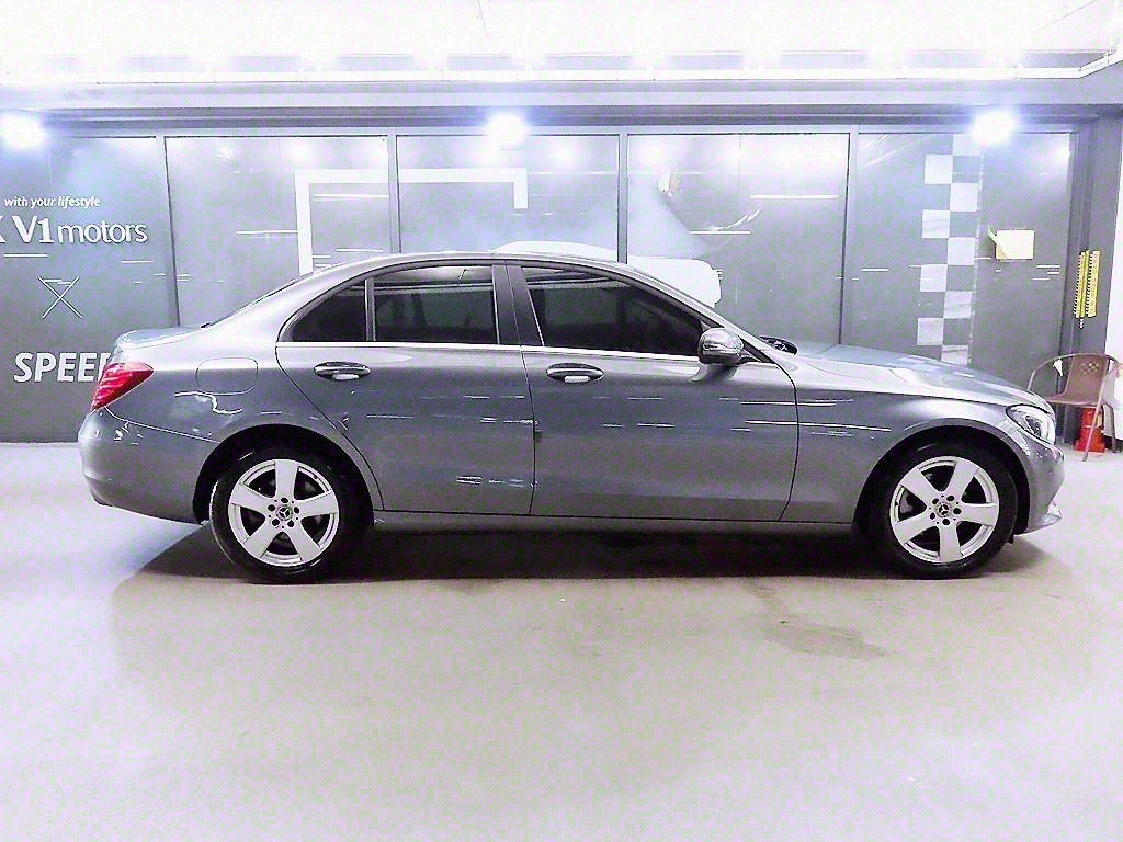 MERCEDES BENZ C-CLASS W205 2018