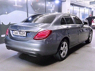MERCEDES BENZ C-CLASS W205 2018