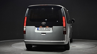 HYUNDAI STARIA 2023