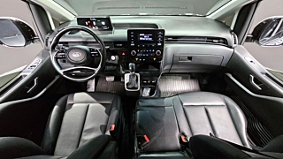 HYUNDAI STARIA 2023