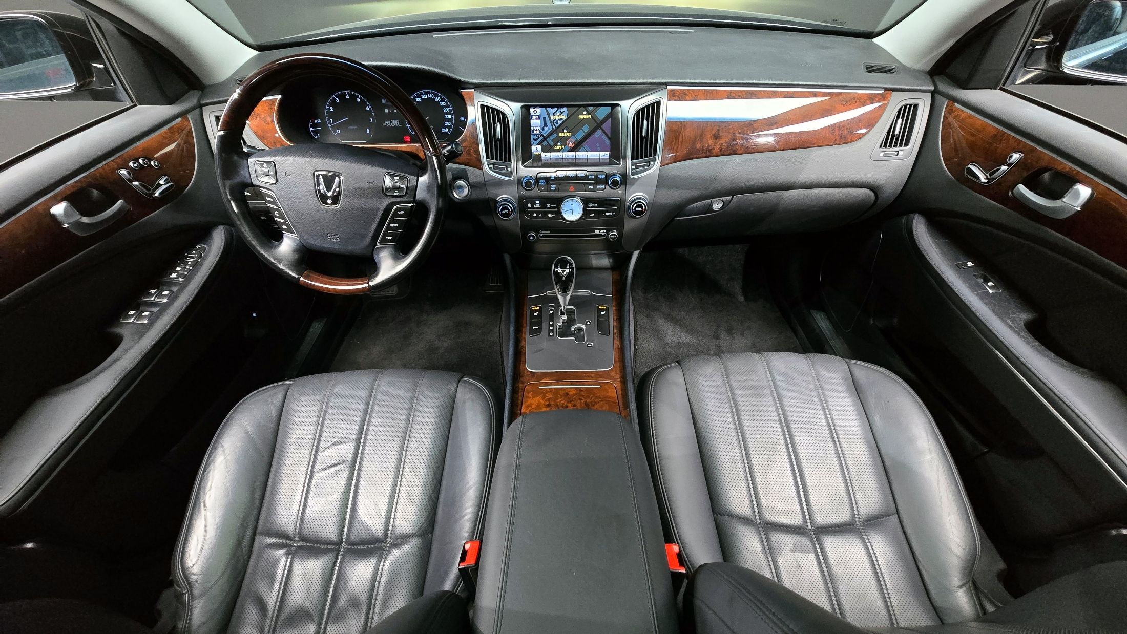 HYUNDAI EQUUS NEW 2012