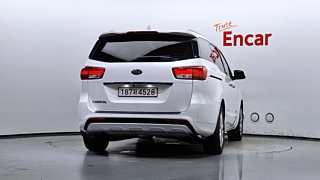 KIA CARNIVAL 2018