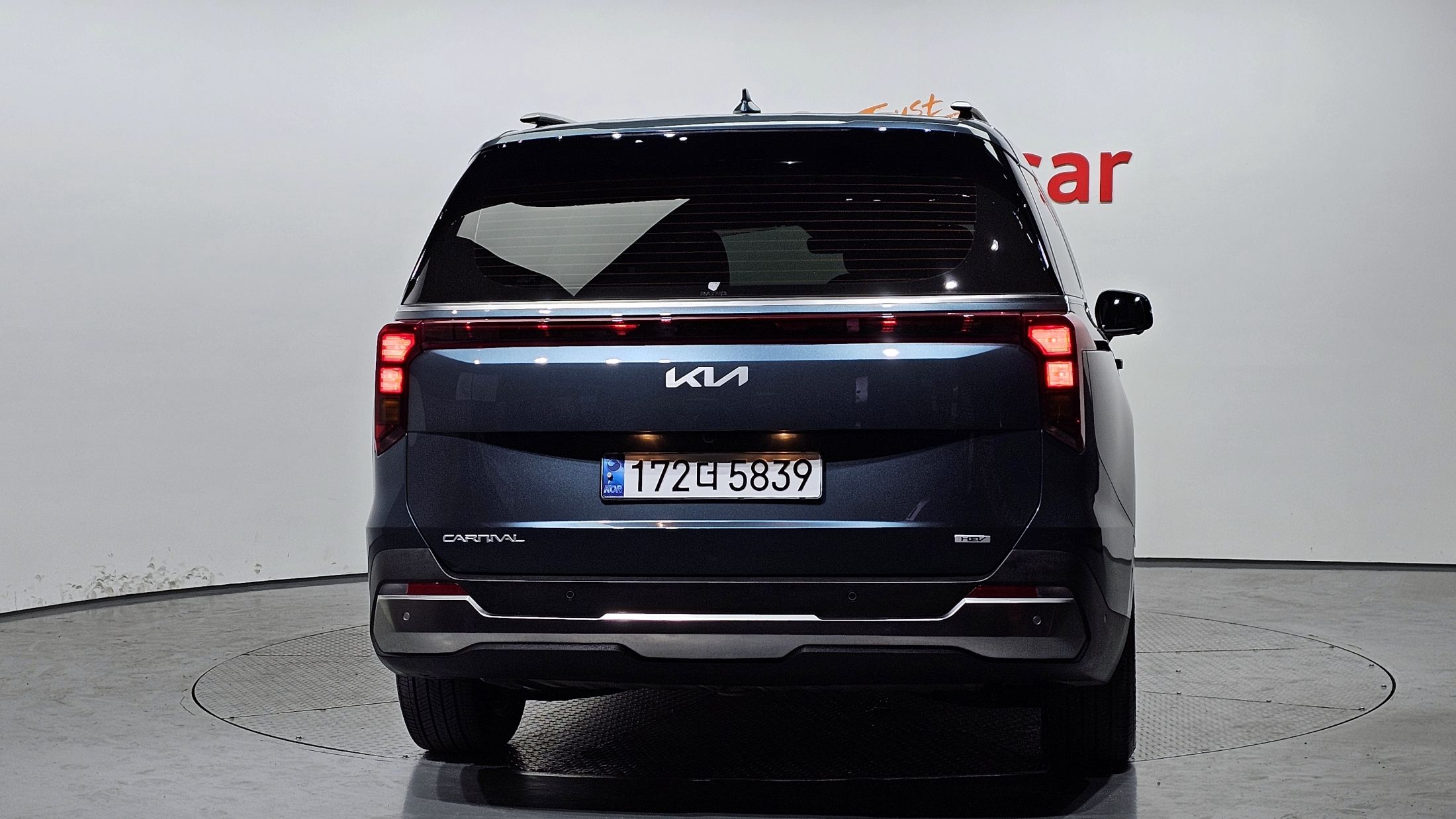 KIA CARNIVAL 2024