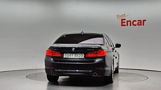 BMW 5-SERIES G30 2020
