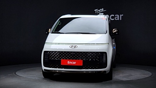 HYUNDAI STARIA 2024