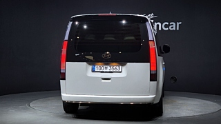 HYUNDAI STARIA 2024