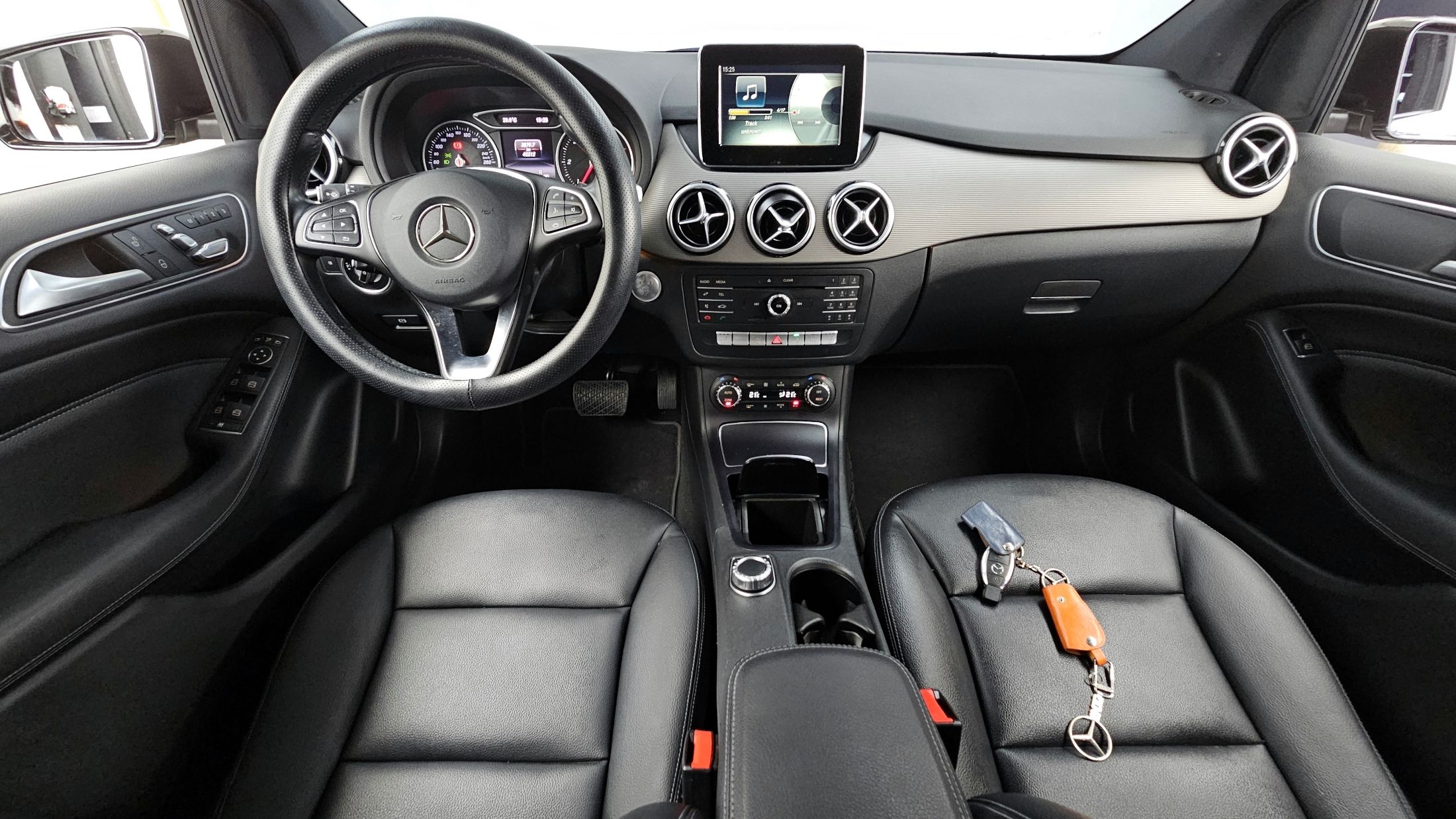 MERCEDES BENZ B-CLASS W246 2015