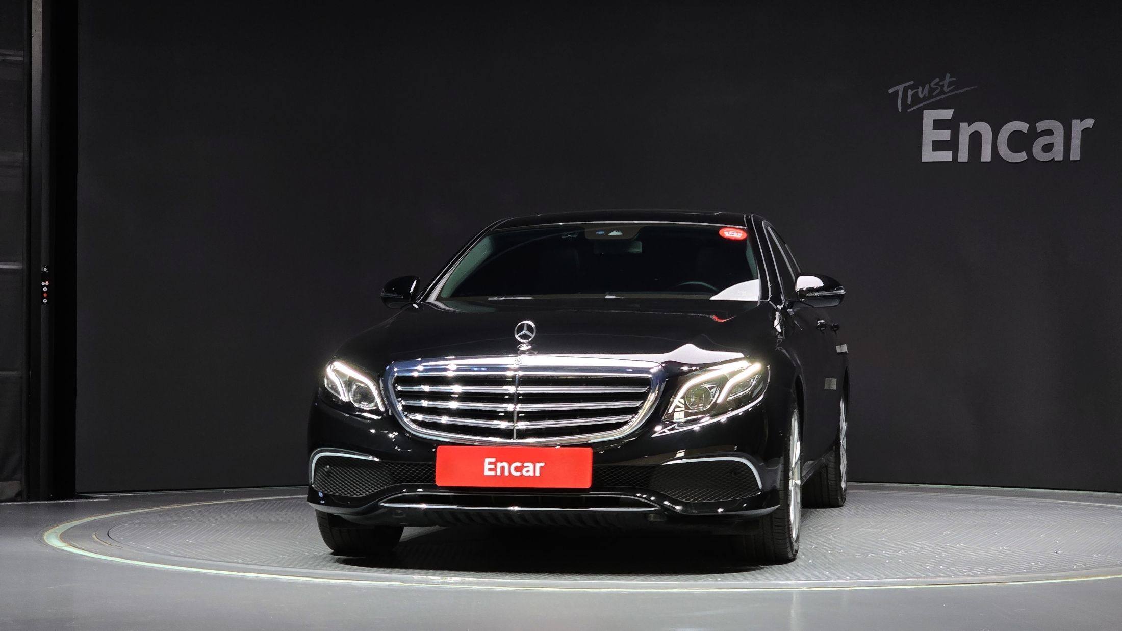 MERCEDES BENZ E-CLASS W213 2019
