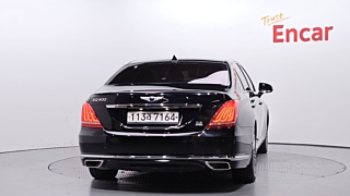 GENESIS EQ900 2016