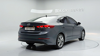 HYUNDAI AVANTE AD 2018