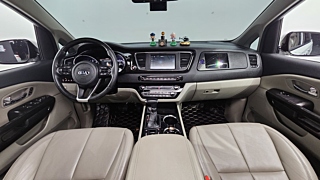 KIA CARNIVAL 2019
