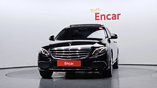 MERCEDES BENZ E-CLASS W213 2019
